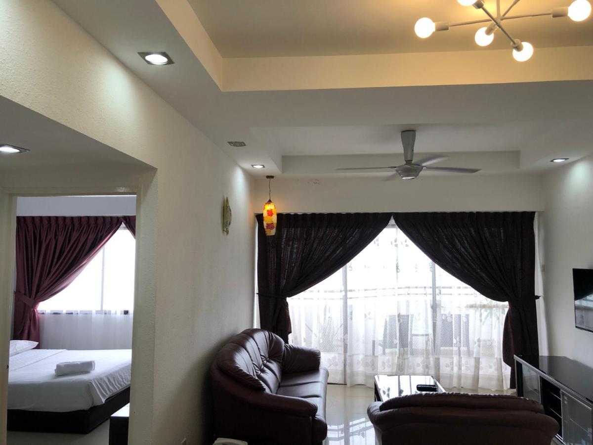 Beach Resort Home Stay Sri Sayang 05 Apartment Batu Ferringhi 2Bedroom Exterior photo